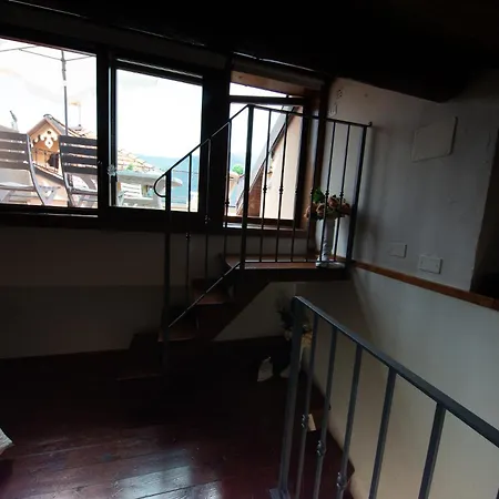 Bella Vista Sul Di Appartamento Faggeto Lario