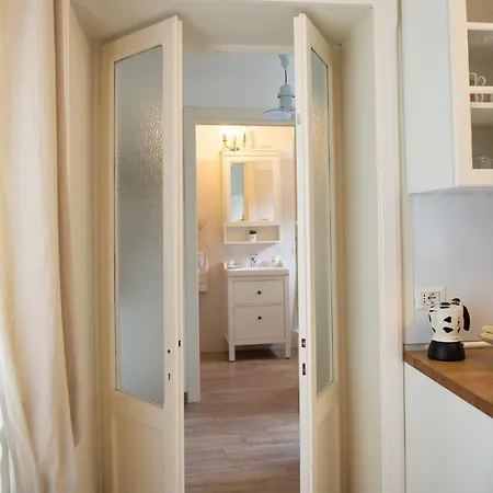 Bella Vista Sul Di Faggeto Lario